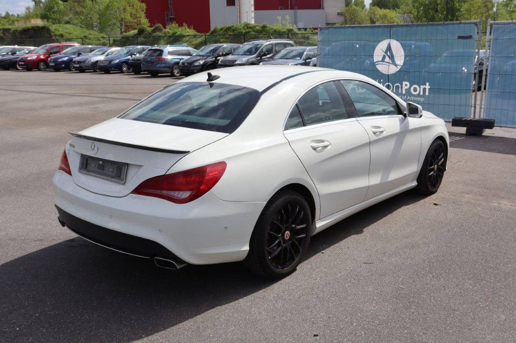 Passenger car Mercedes-Benz CLA180 Petrol 122hp 2014 (Margin)