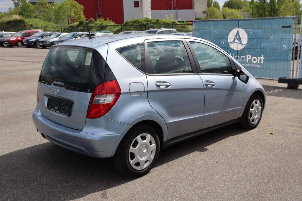 Pkw Mercedes-Benz A-Klasse Benzin 95 PS 2010 (Margin)