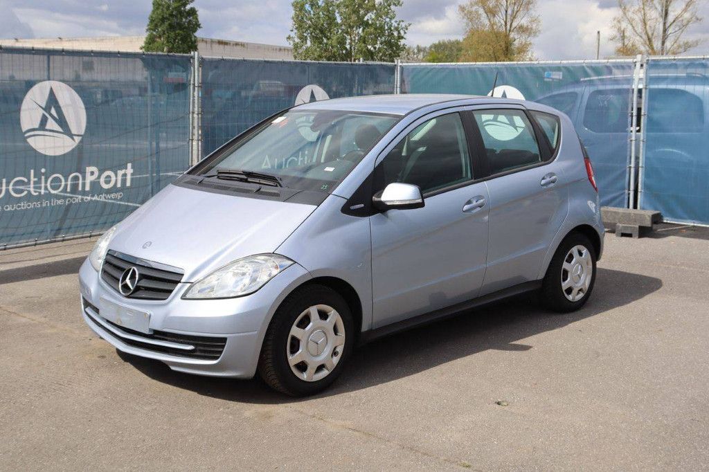 Pkw Mercedes-Benz A-Klasse Benzin 95 PS 2010 (Margin)
