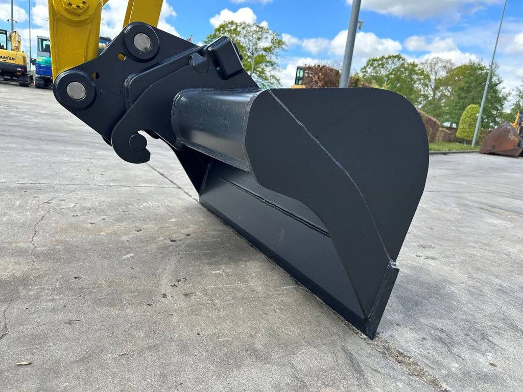 Midi excavator Wacker Neuson 6003 Diesel 2017