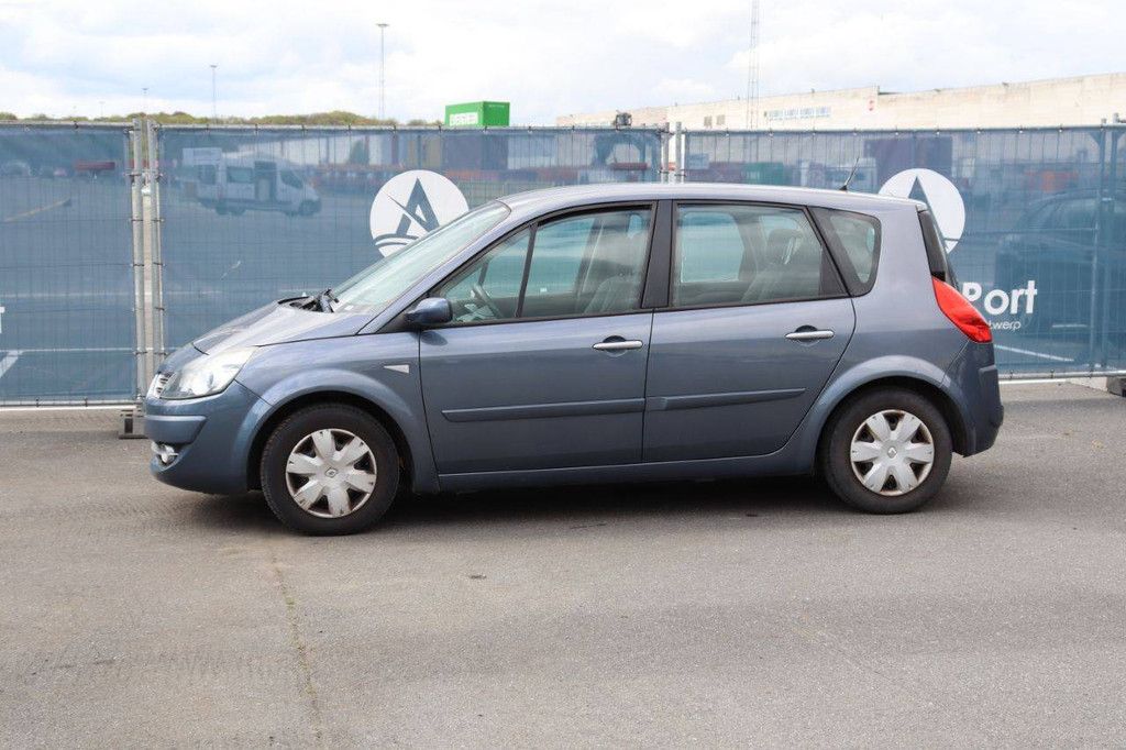 Passenger car Renault Scenic Diesel 85hp 2009 (Margin)