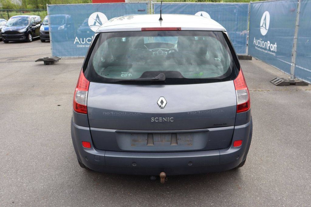 Passenger car Renault Scenic Diesel 85hp 2009 (Margin)