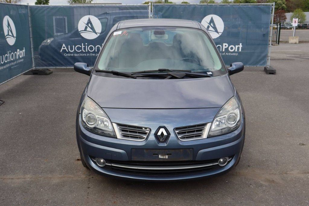 Passenger car Renault Scenic Diesel 85hp 2009 (Margin)