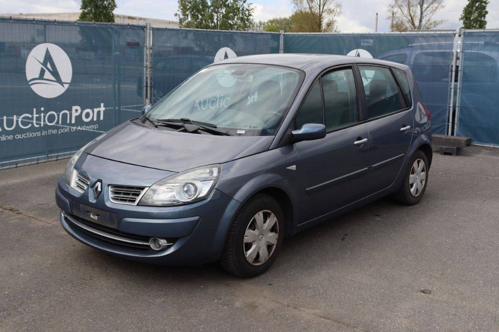 Passenger car Renault Scenic Diesel 85hp 2009 (Margin)