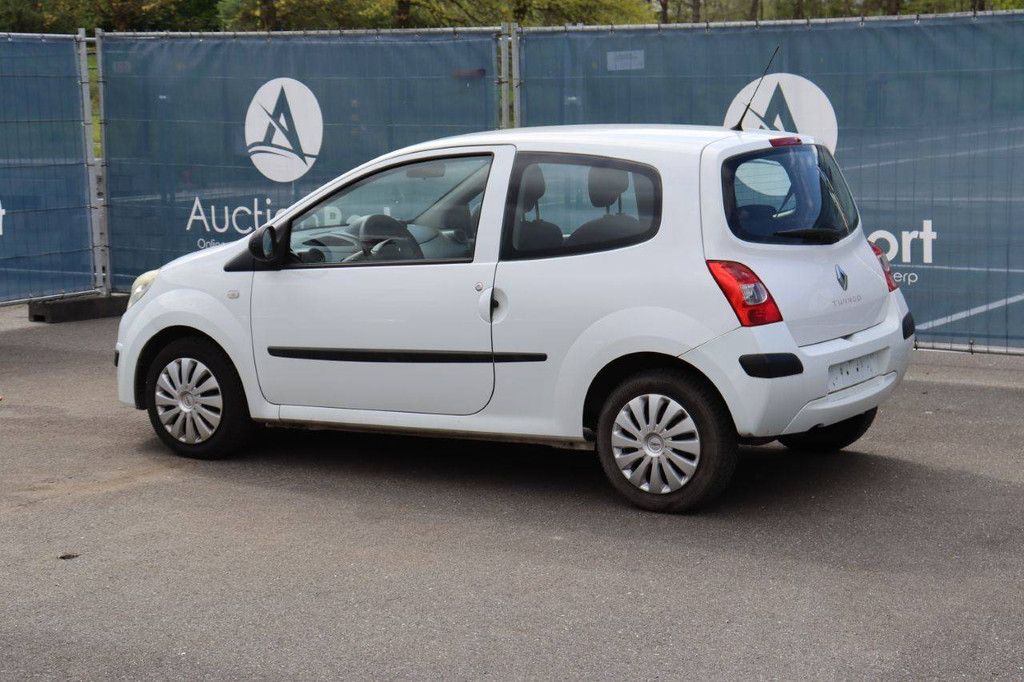 Passenger car Renault Twingo Petrol 59hp 2008 (Margin)