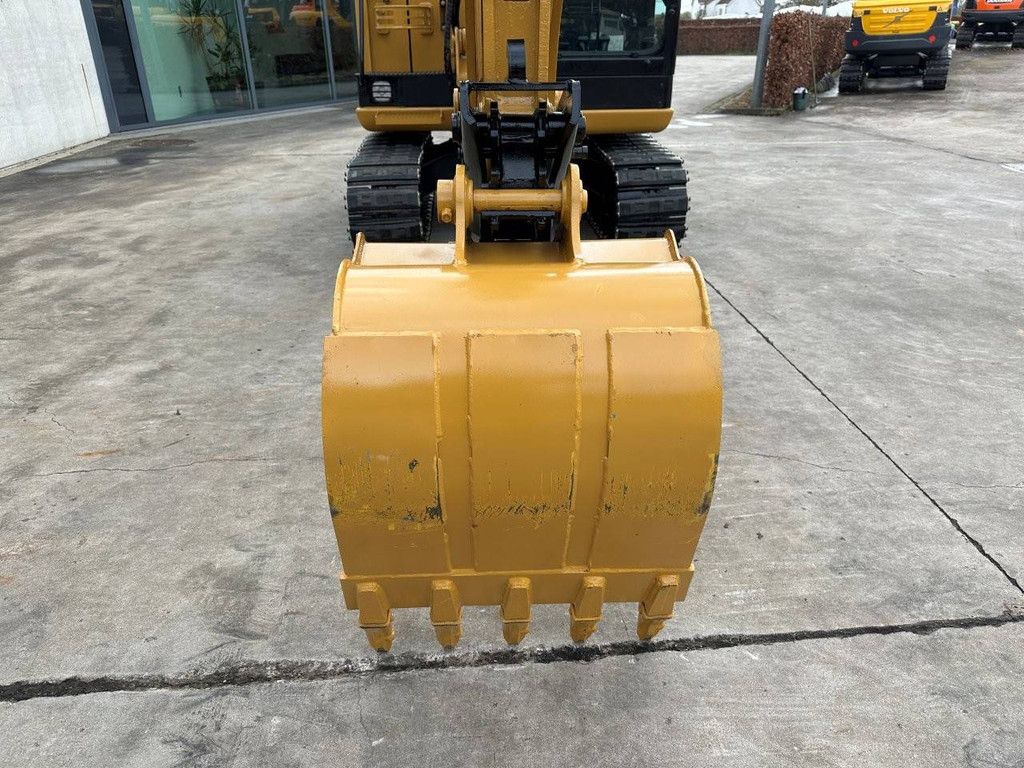 Midi excavator Caterpillar 305.5E2 Diesel 2015