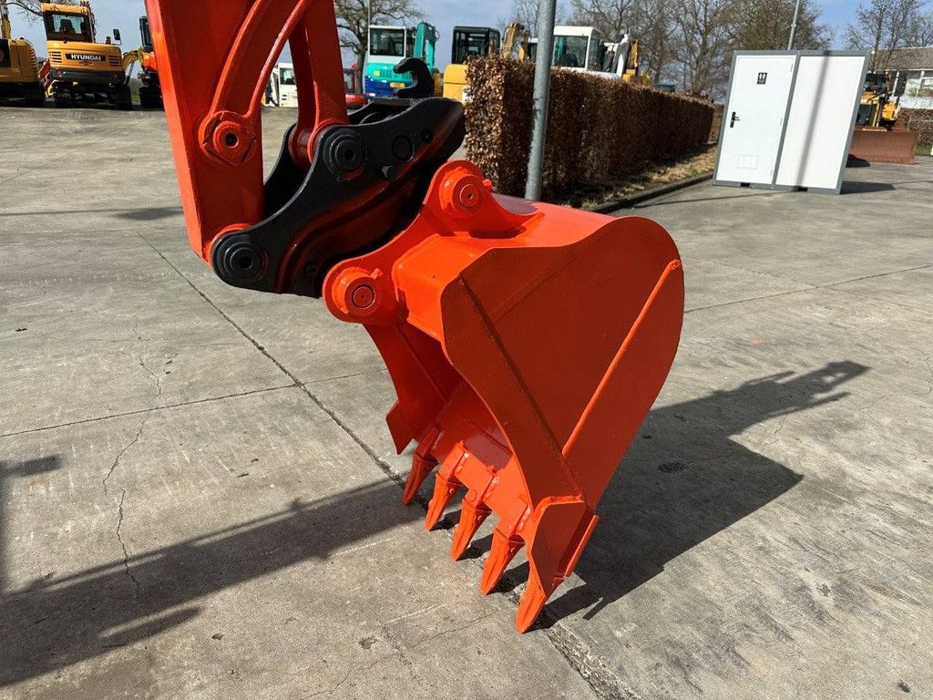 Midi-Bagger Kubota KX155-3SZ Diesel 2012
