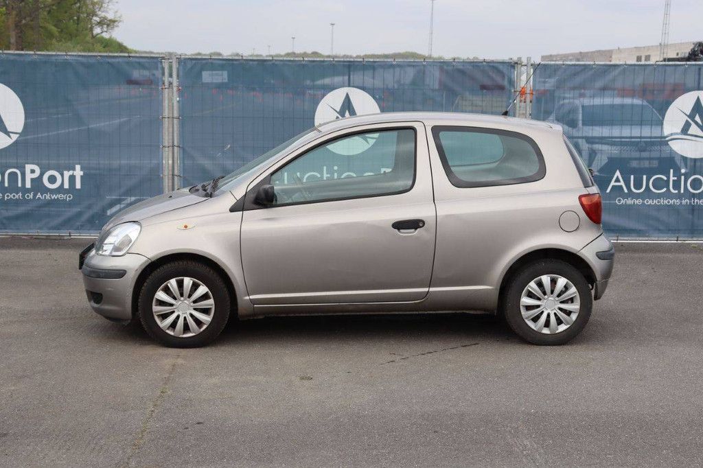 Passenger car Toyota Yaris Petrol 69hp 2004 (Margin)
