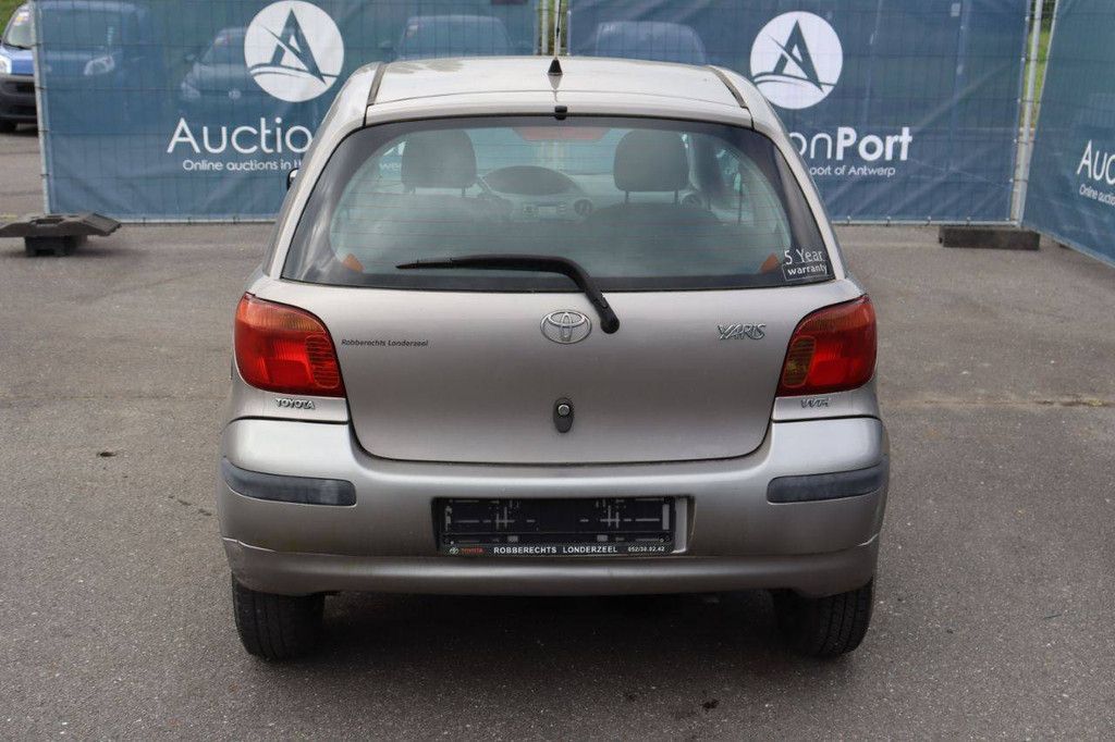 Passenger car Toyota Yaris Petrol 69hp 2004 (Margin)