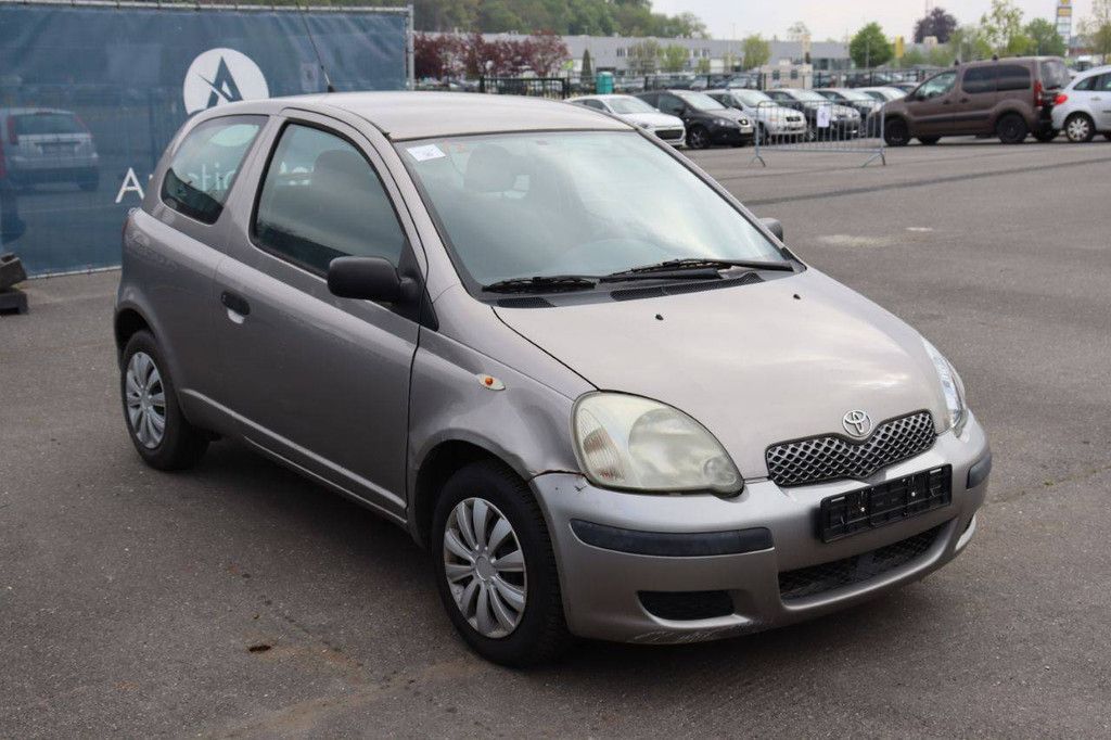 Passenger car Toyota Yaris Petrol 69hp 2004 (Margin)