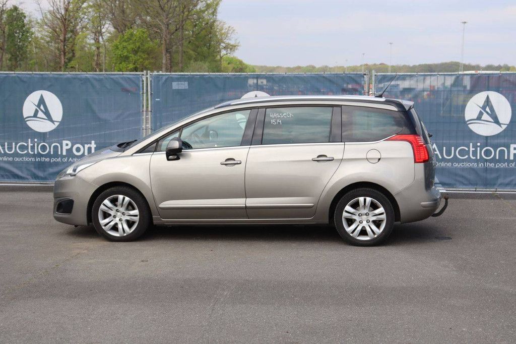 SUV Peugeot 5008 Diesel 120hp 2016 (Margin)