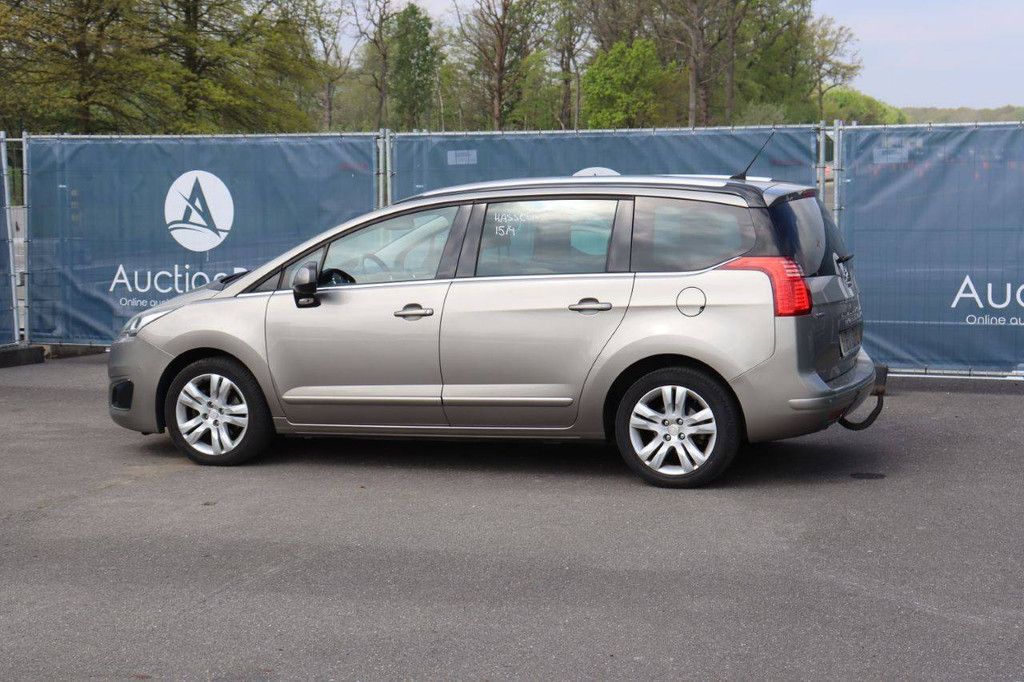 SUV Peugeot 5008 Diesel 120hp 2016 (Margin)