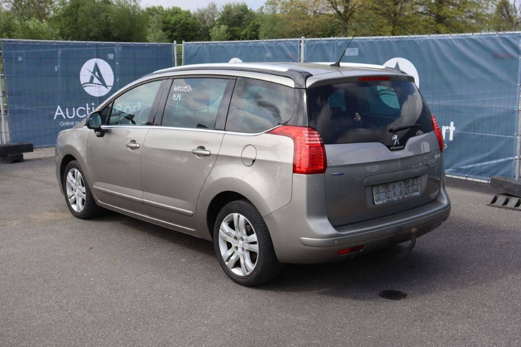 SUV Peugeot 5008 Diesel 120hp 2016 (Margin)