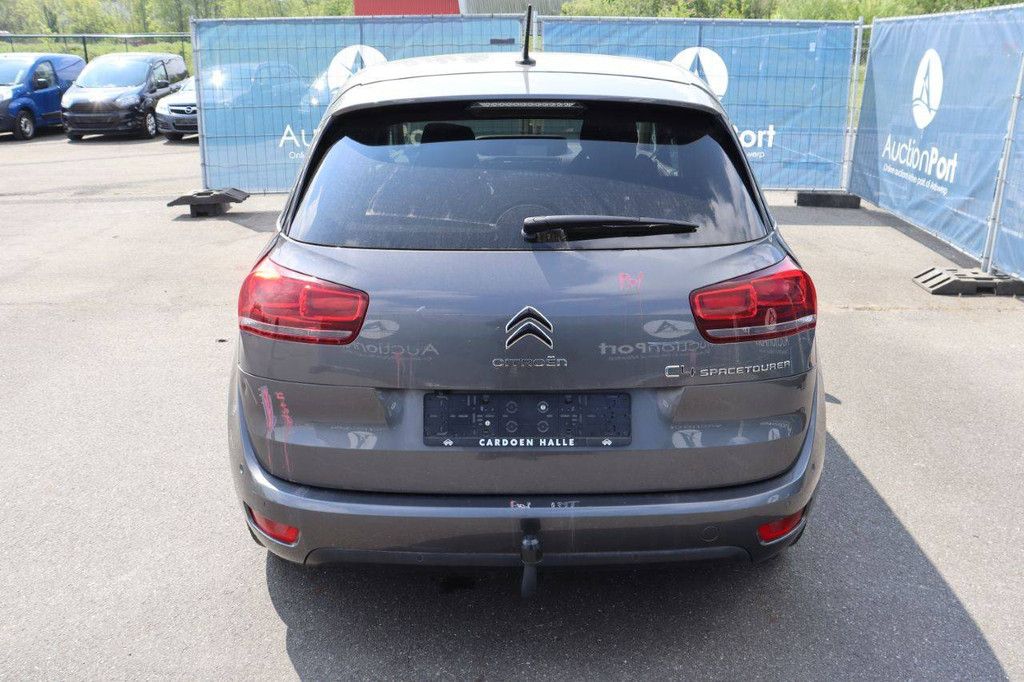 Passenger car Citroën C4 Petrol 130hp 2018 (Margin)
