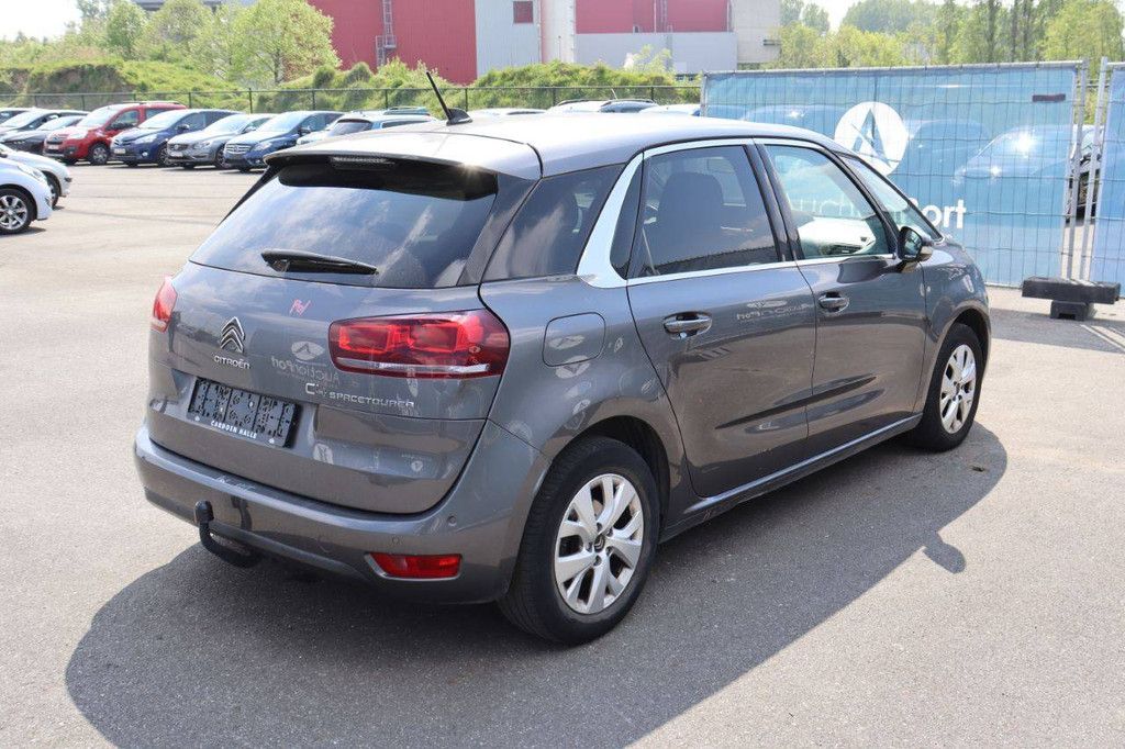 Passenger car Citroën C4 Petrol 130hp 2018 (Margin)