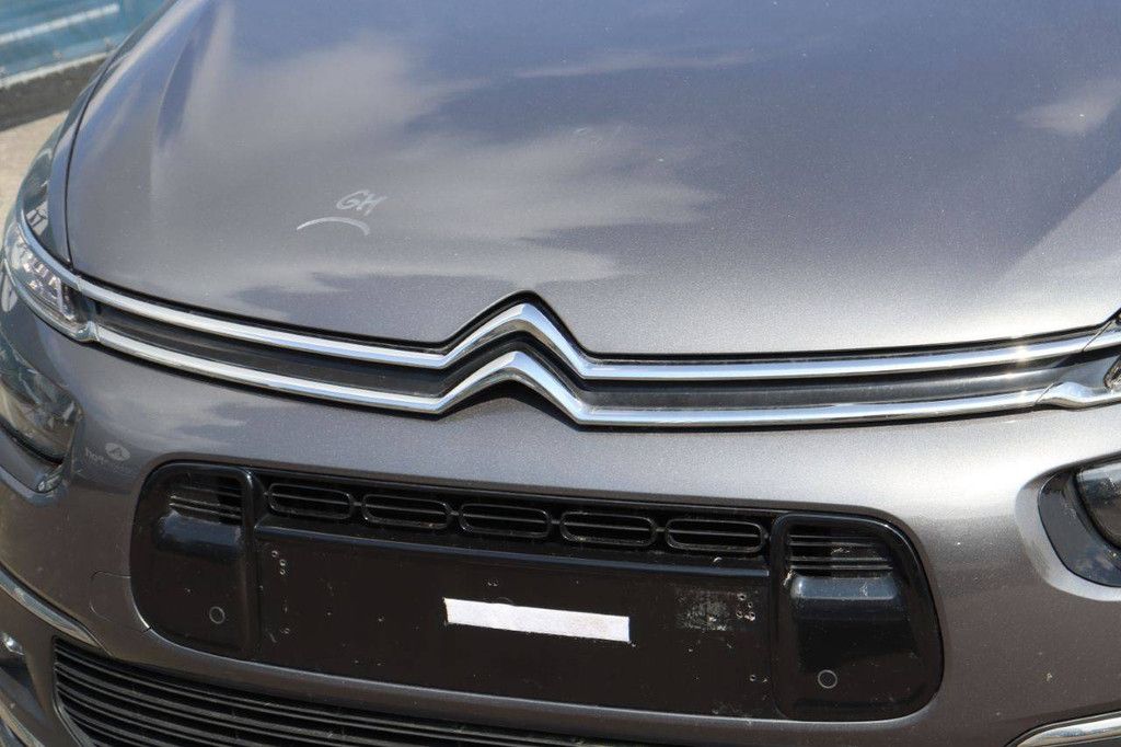 Passenger car Citroën C4 Petrol 130hp 2018 (Margin)