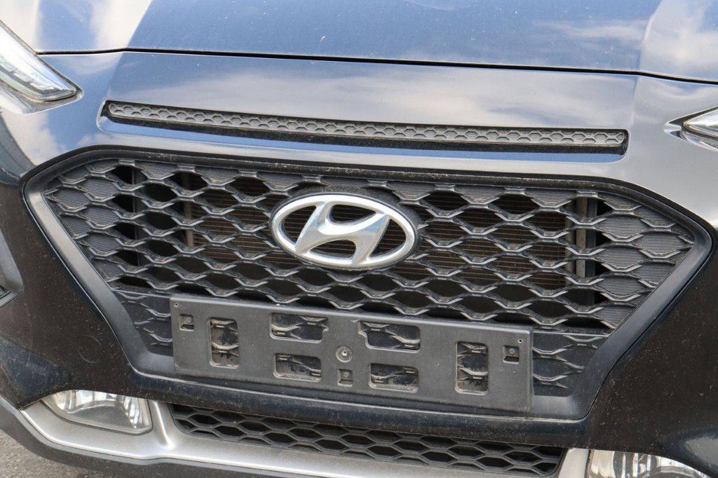 Hyundai Kona Petrol 120hp Passenger Car 2018 (Margin)