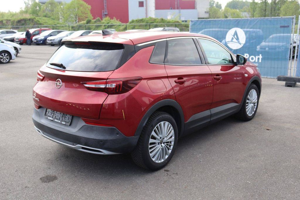 SUV Opel Grandland Petrol 130hp 2018 (Margin)