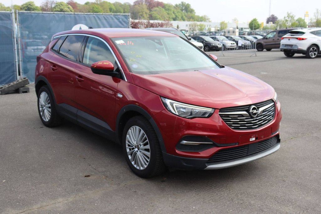 SUV Opel Grandland Petrol 130hp 2018 (Margin)