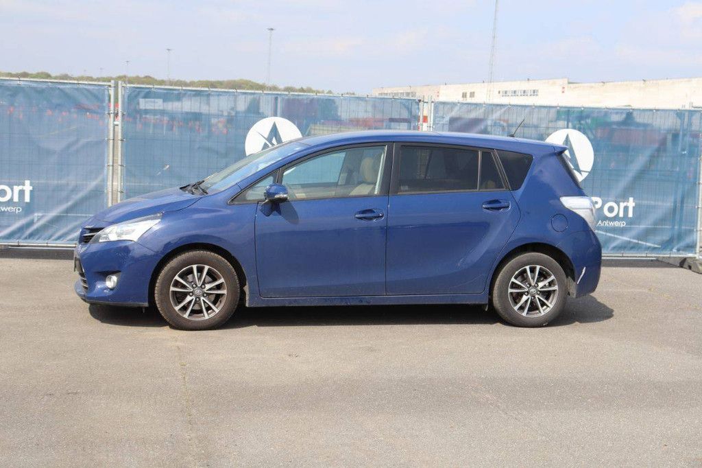 Personenauto Toyota Verso Benzine 147pk 2014 (Marge)