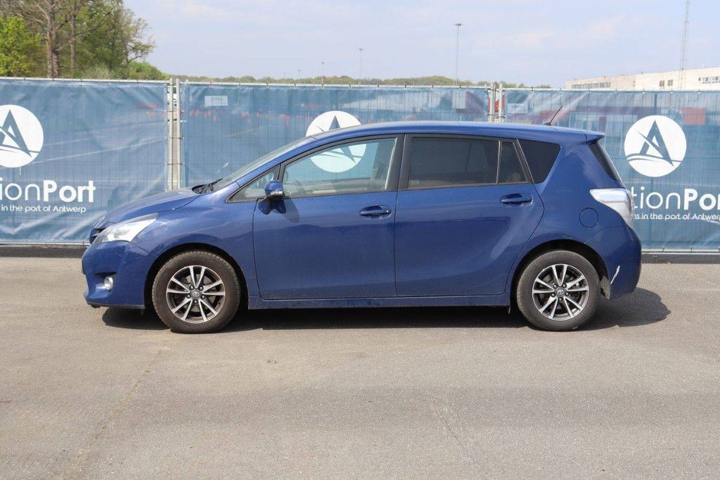Personenauto Toyota Verso Benzine 147pk 2014 (Marge)