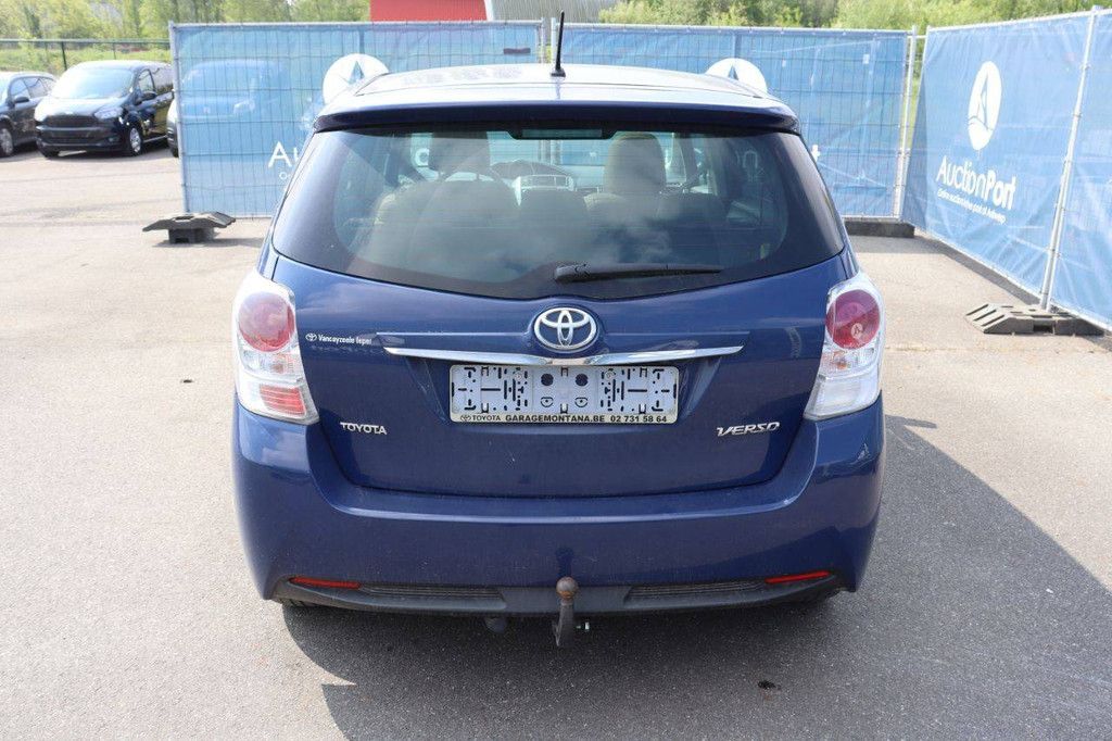 Personenauto Toyota Verso Benzine 147pk 2014 (Marge)