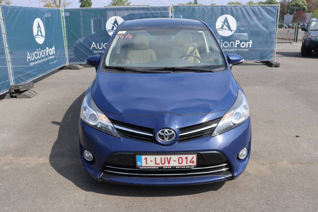 Personenauto Toyota Verso Benzine 147pk 2014 (Marge)
