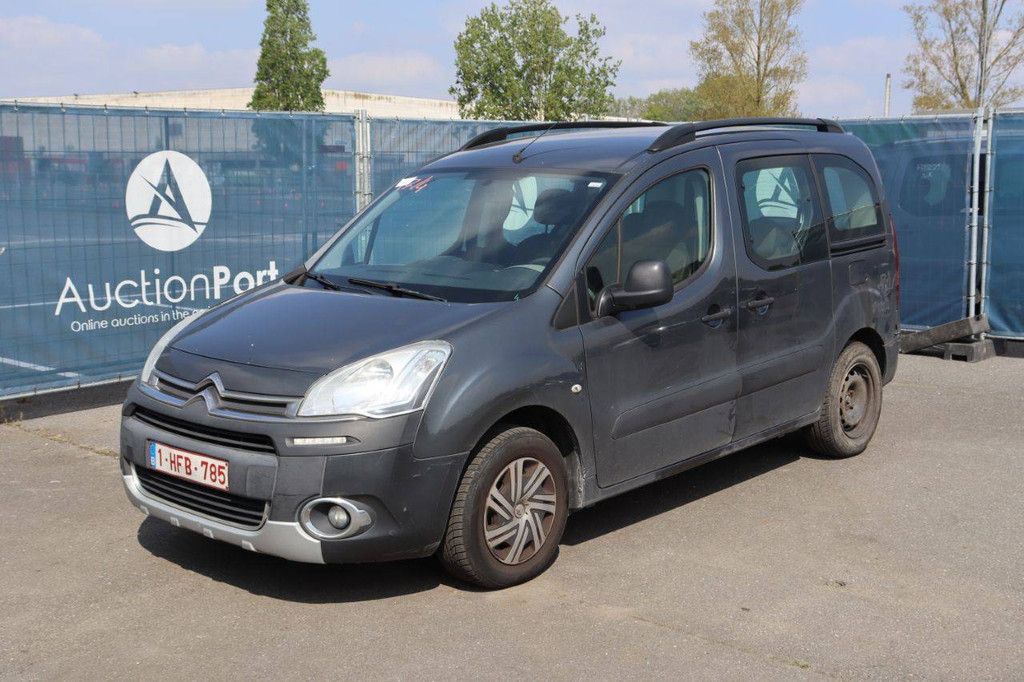 Passenger car Citroën Berlingo Diesel 74hp 2014 (Margin)