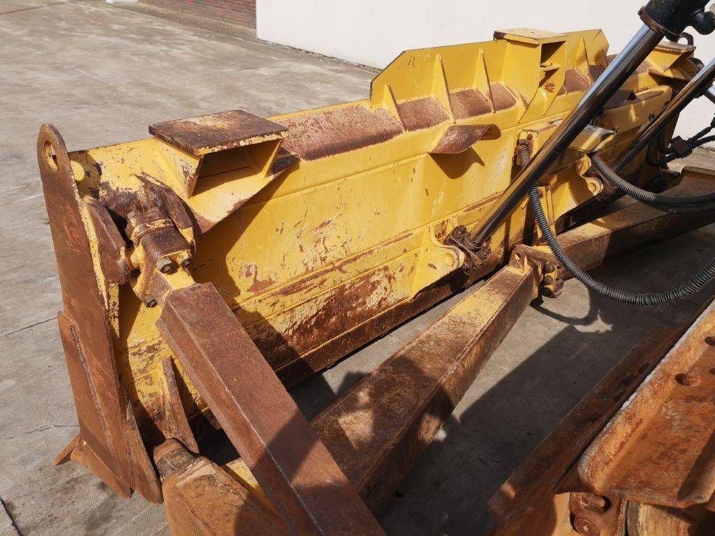 Caterpillar D6T LGP Diesel Crawler Excavator 2015