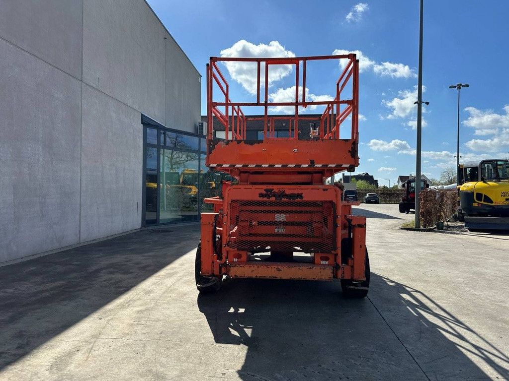 Skyjack SJ-8841 Aerial Work Platform