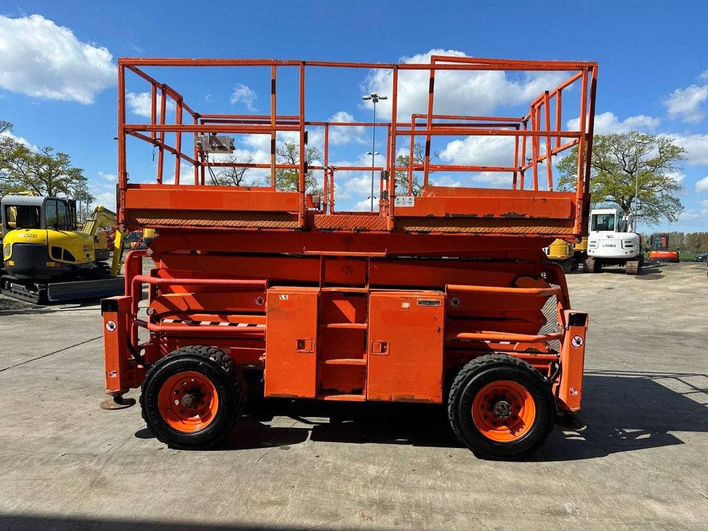 Skyjack SJ-8841 Aerial Work Platform