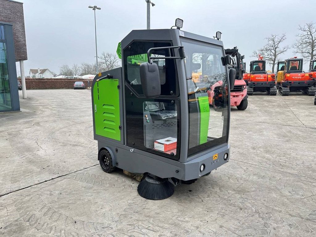 Starvox D19 Electric Sweeper 2025