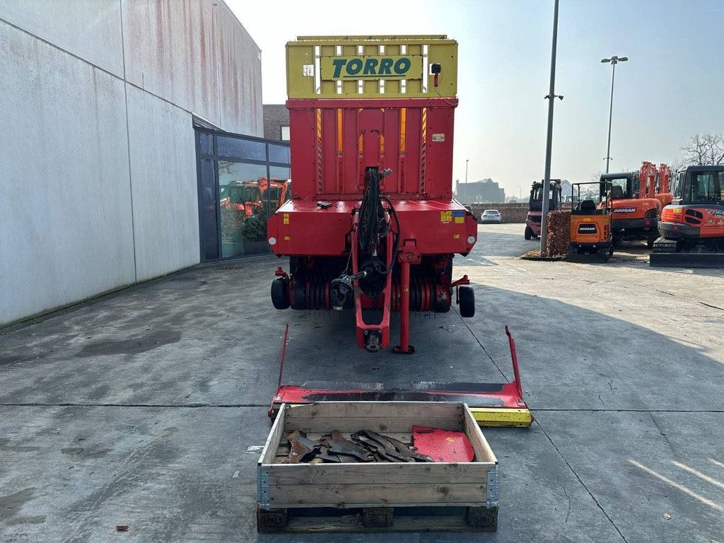 Loading Silage Wagon Pottinger Torro 5100L 2007