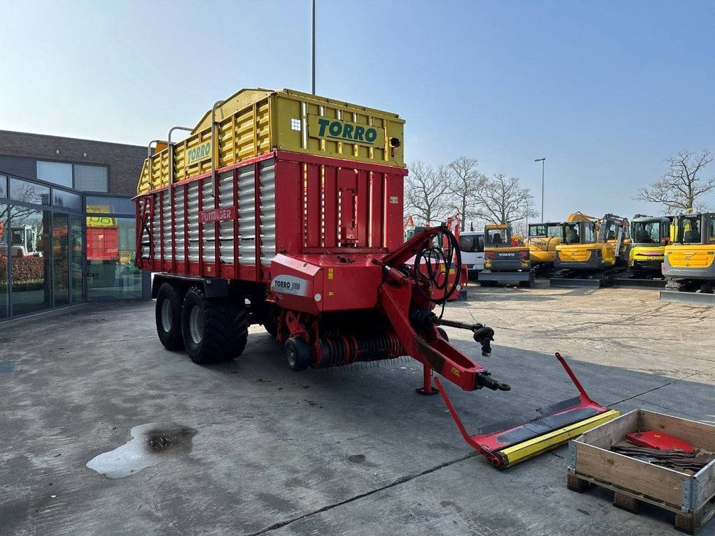 Loading Silage Wagon Pottinger Torro 5100L 2007