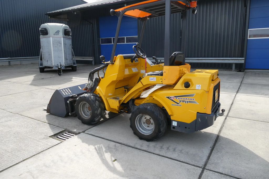Eurotrac T11