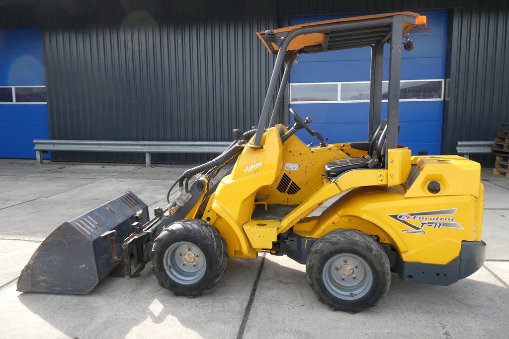 Eurotrac T11