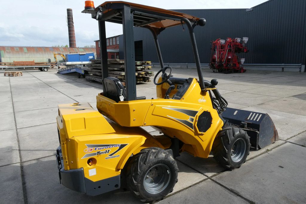 Eurotrac T11