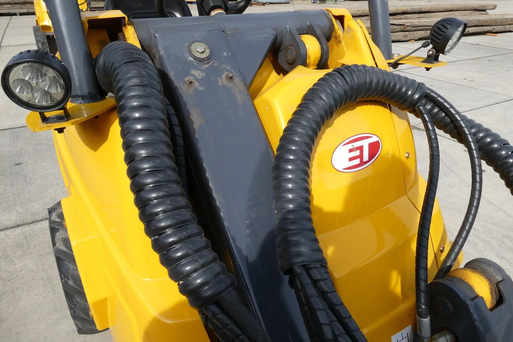 Eurotrac T11