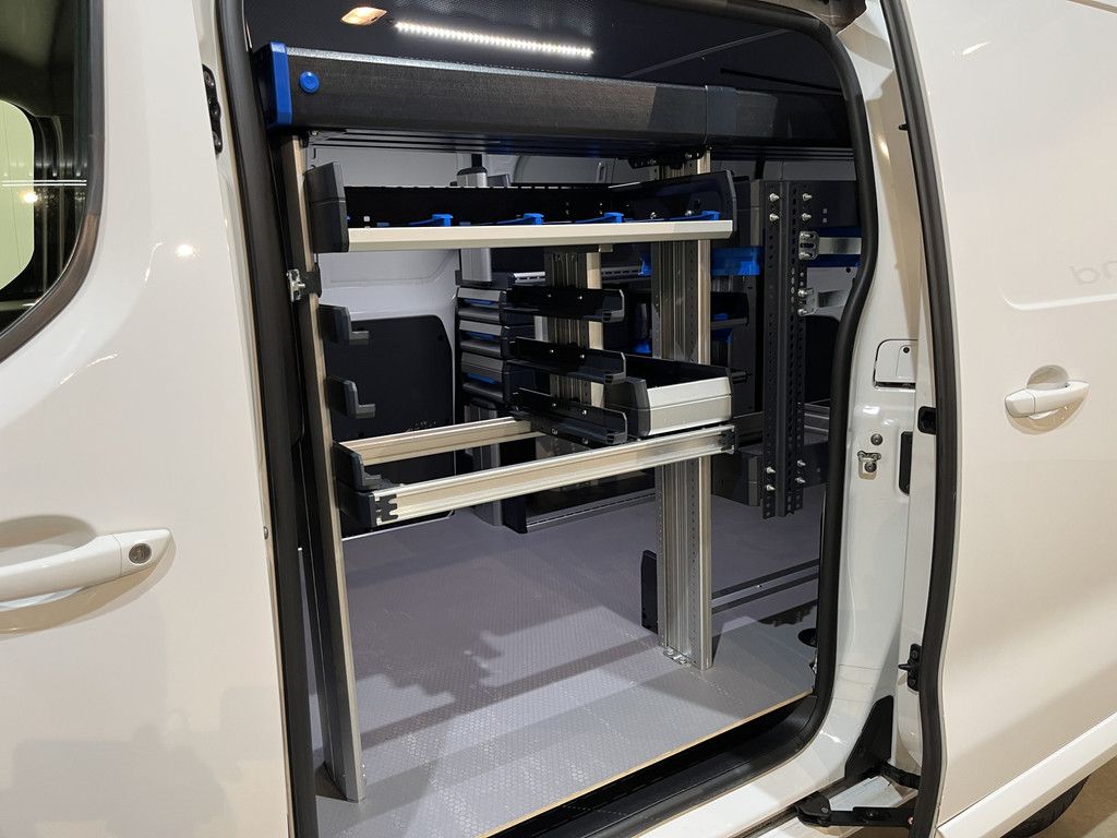 Peugeot Expert 2.0 BlueHDI 120 PK L2 Automaat / Servicebus / Sortimo Inrichting / Euro 6 / Schuifdeur L + R / Airco / Cruise Control / Camera / 3-Zits