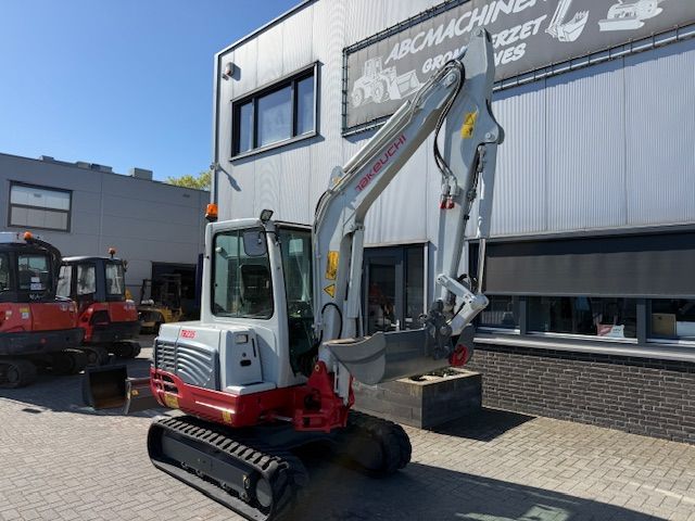 Takeuchi TB235 Bj17 SLP/SRT 3.6T Minigraver Minikraan