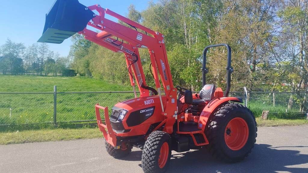 Kioti DK6030 HST