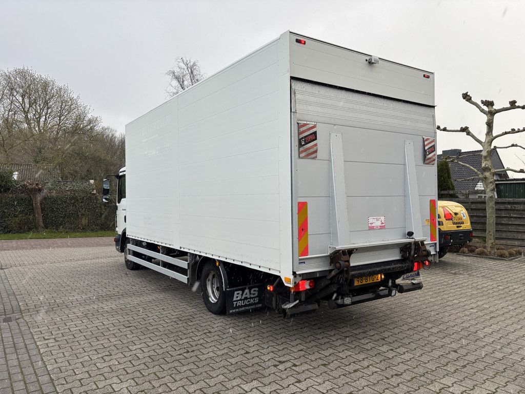 MAN TGL 12.220 Euro6 Bakwagen met laadklep 2000 KG. Cruise control, Airco ecc, Motorrem.