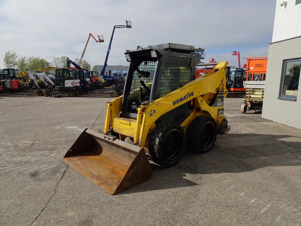 Komatsu SK820