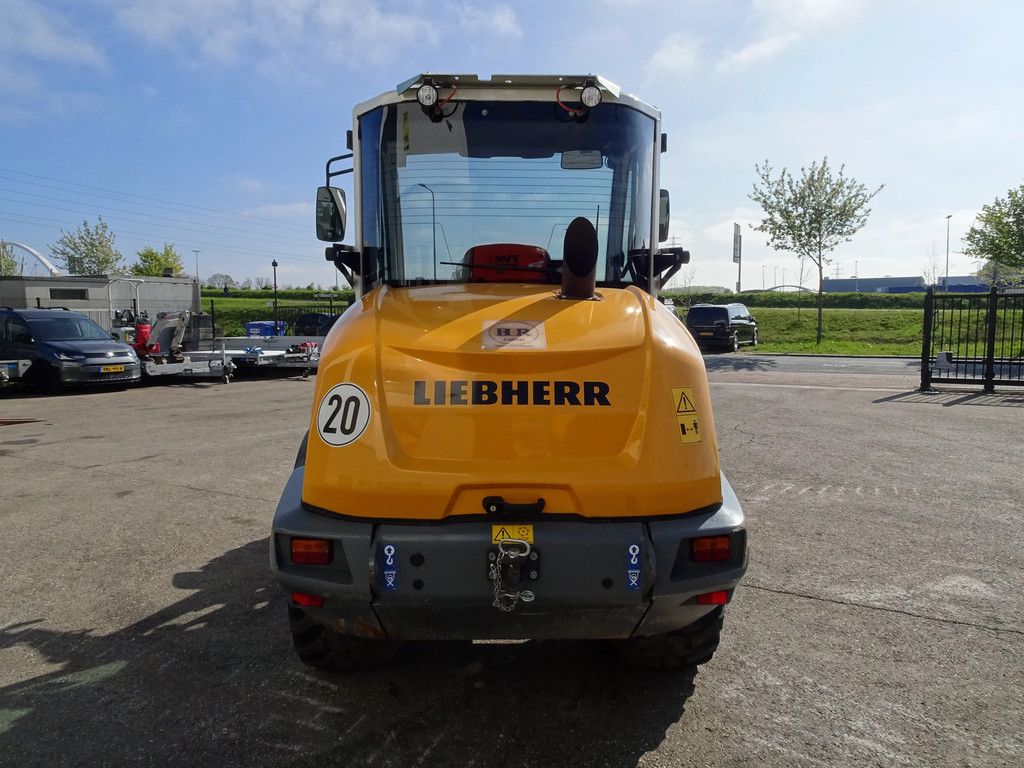 Liebherr L506C