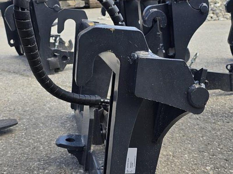 FK Machinery Hydraulischer Adapter Merlo auf Euro Aufnahme