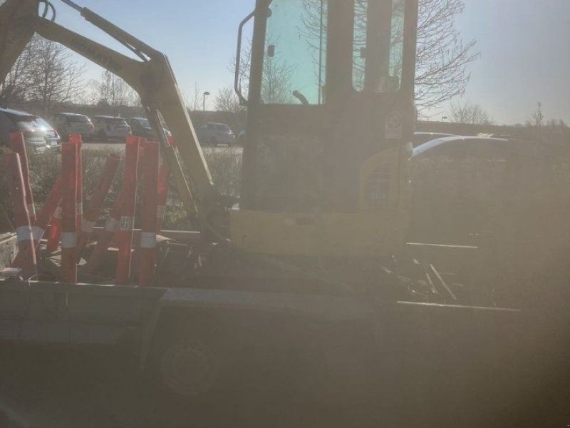 Komatsu PC16R-3HS PR