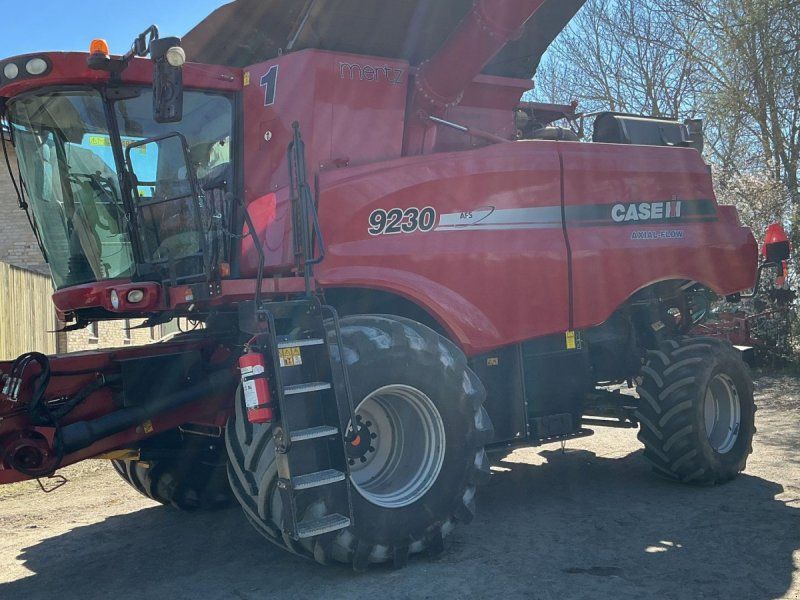 Case IH 9230 9230 med 35 fods Varifeed skærebord