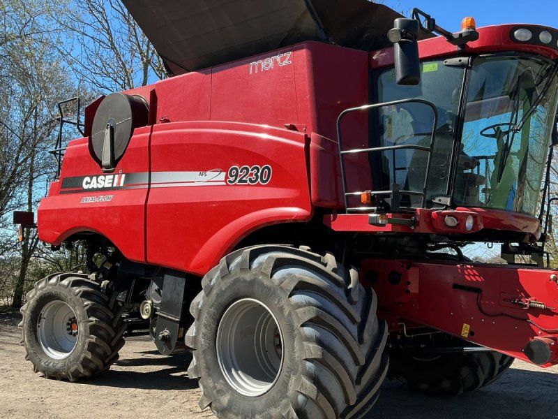 Case IH 9230 9230 med 35 fods Varifeed skærebord