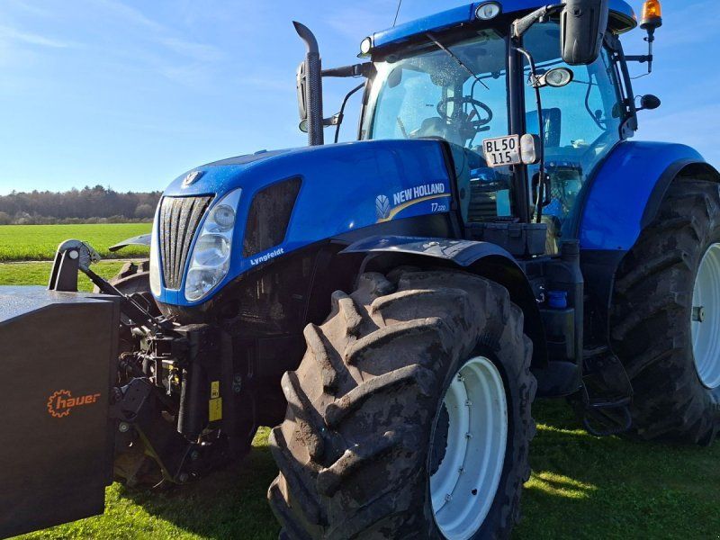 New Holland T7.220 PC CLASSIC