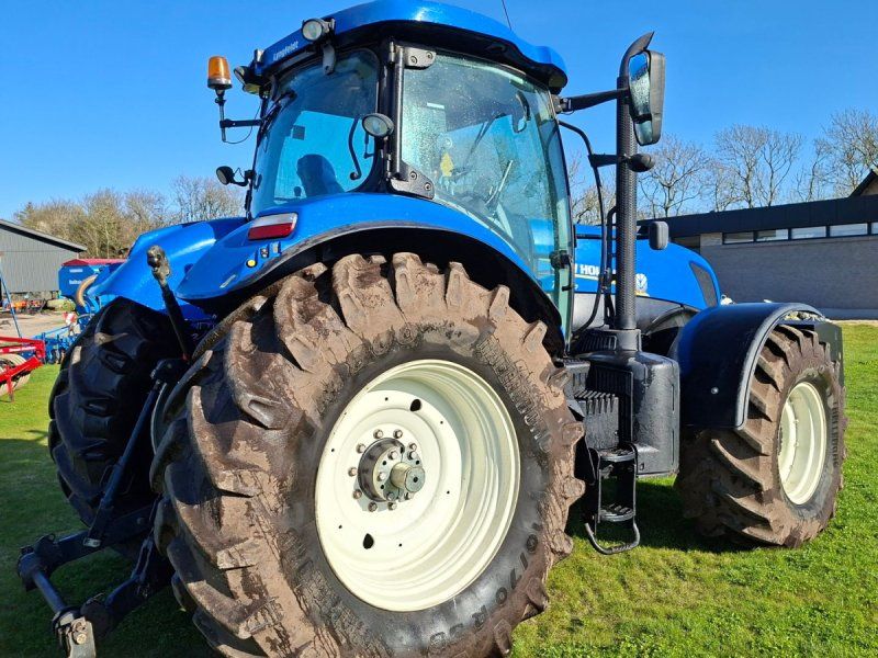 New Holland T7.220 PC CLASSIC